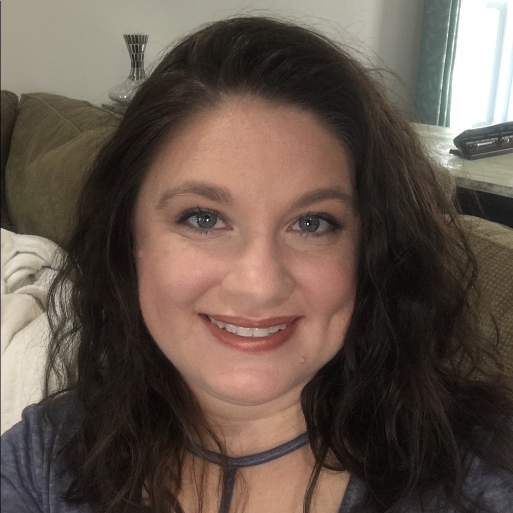 Meet your Posher, Lucenda